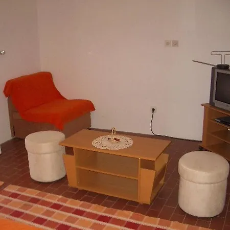 Dario - One Bedroom With Terrace And Sea View Gruda